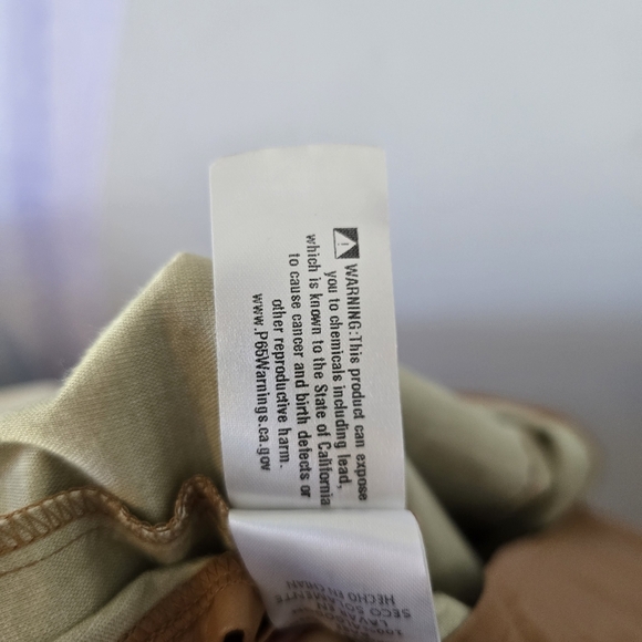 TCEC | Large | Camel Faux Leather Top - Picture 9 of 11